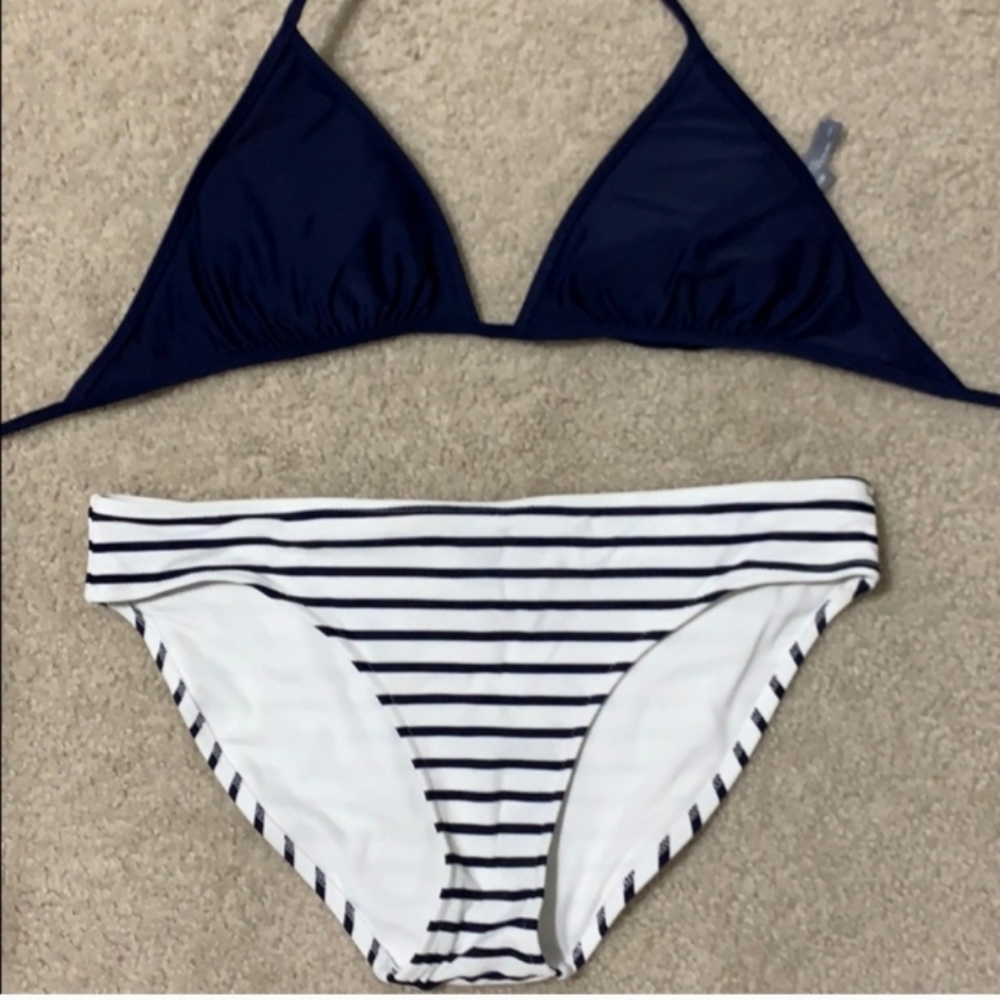 NWOT Navy and white aerie bikini